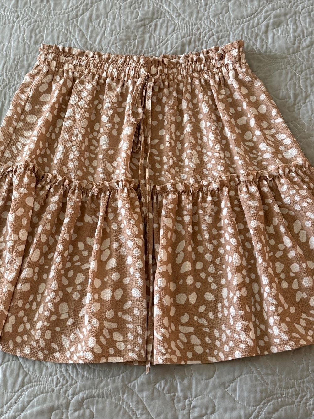 Amazon Women's Tiered Drawstring Mini Skirt in Light Brown and White